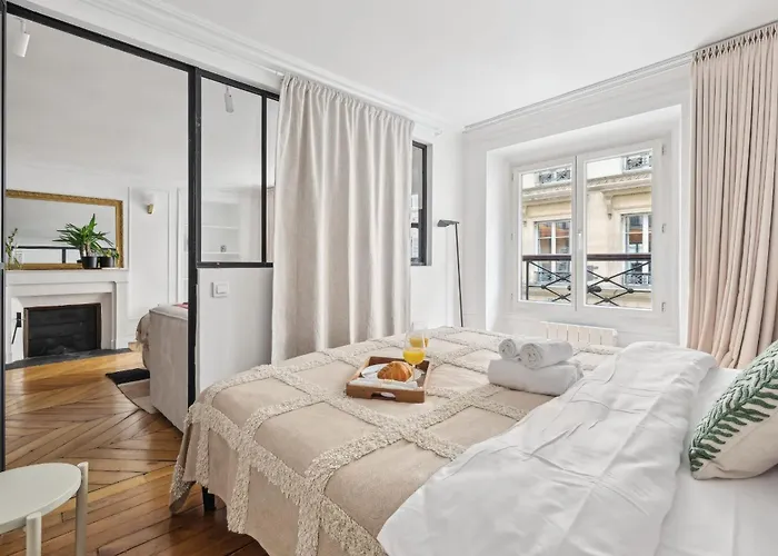 Bnbnova - Jardin Des Tuileries & Louvre Daire