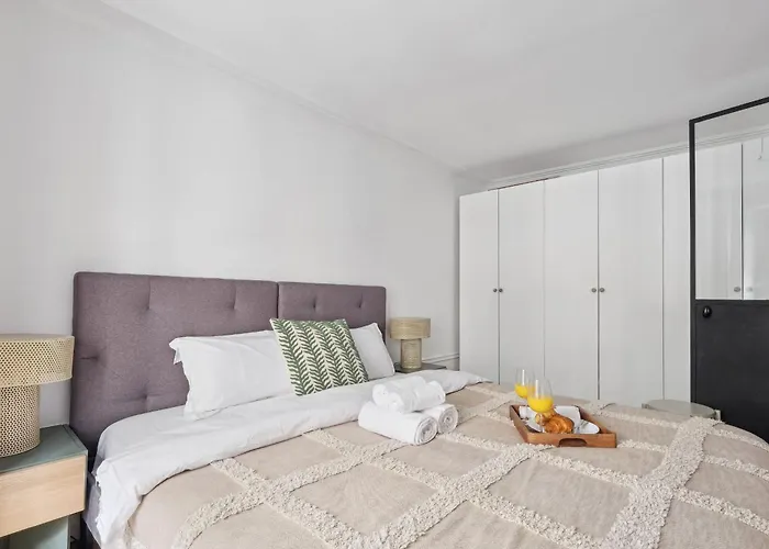 Bnbnova - Jardin Des Tuileries & Louvre Daire